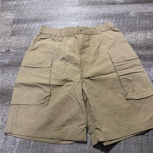 Uniqlo Tan Cargo Shorts